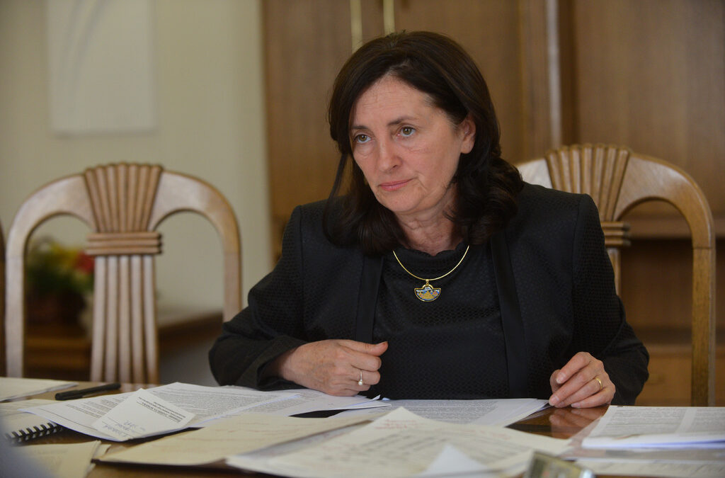 Даниела Бобева