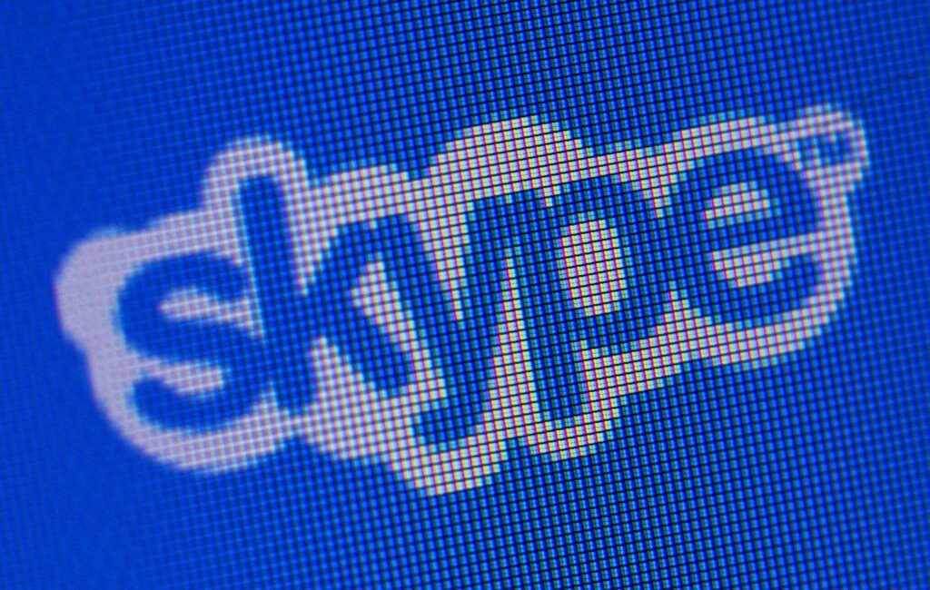 Skype разработва софтуер за 3D видео разговори