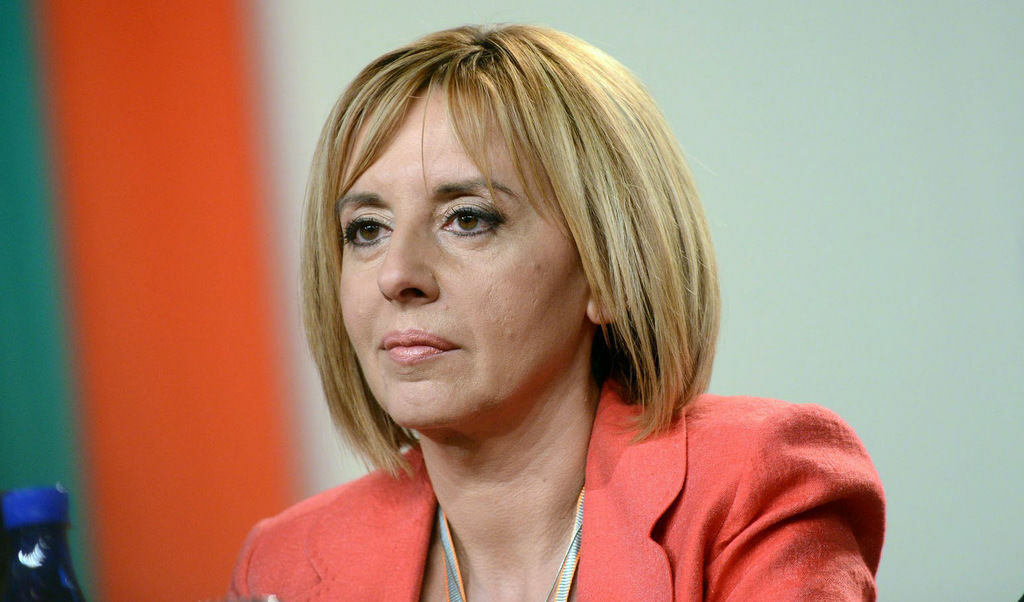 Мая Манолова