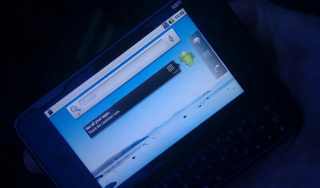За сега единственият начин да се види Nokia с инсталиран Android, е чрез собствени разработки на по-напреднали потребители и проекта nitdroid.