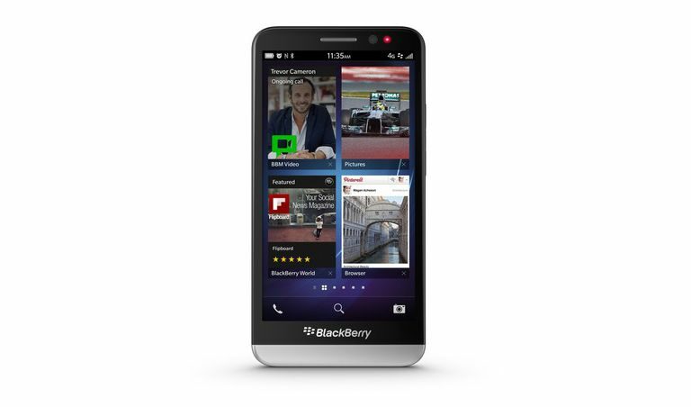 Z30 наподобява силно дизайна на предшественика си Z10. Z30 наподобява силно дизайна на предшественика си Z10.
