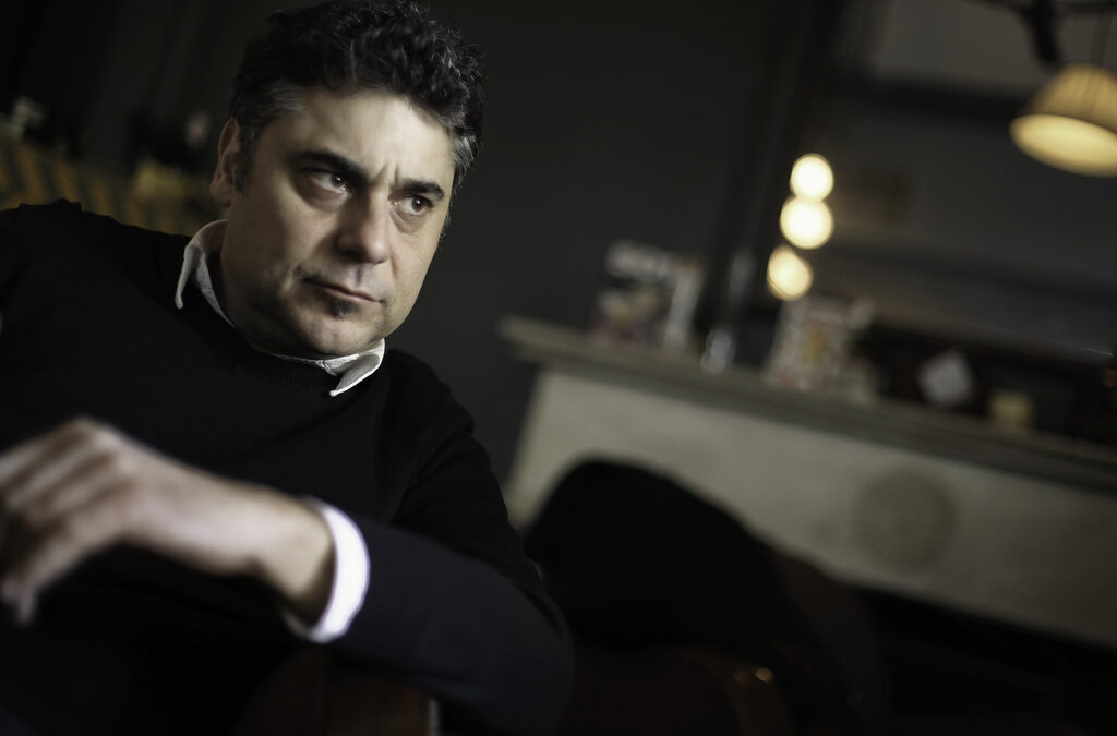 Алек Попов, писател: "Бесове" на Достоевски е любимата ми футуристична книга