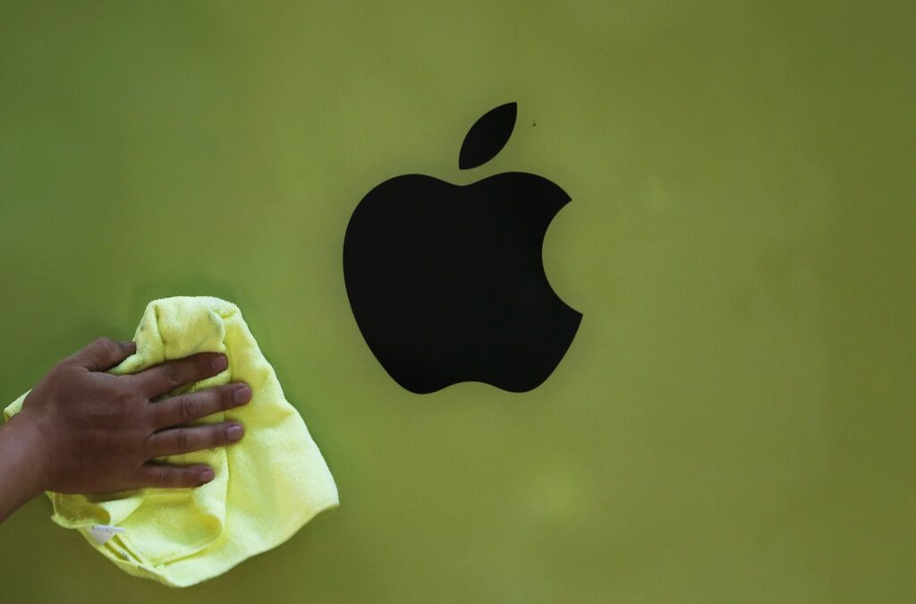 Apple представи обновената гама на iMac