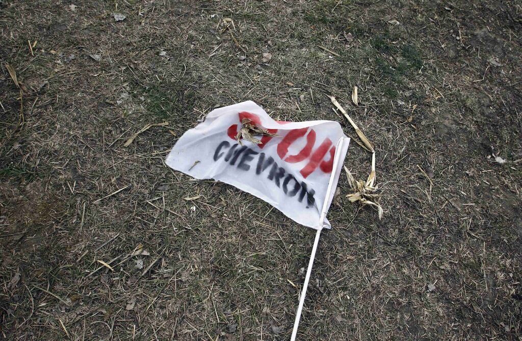 Румънски неправителствени организации протестират срещу добива на шистов газ