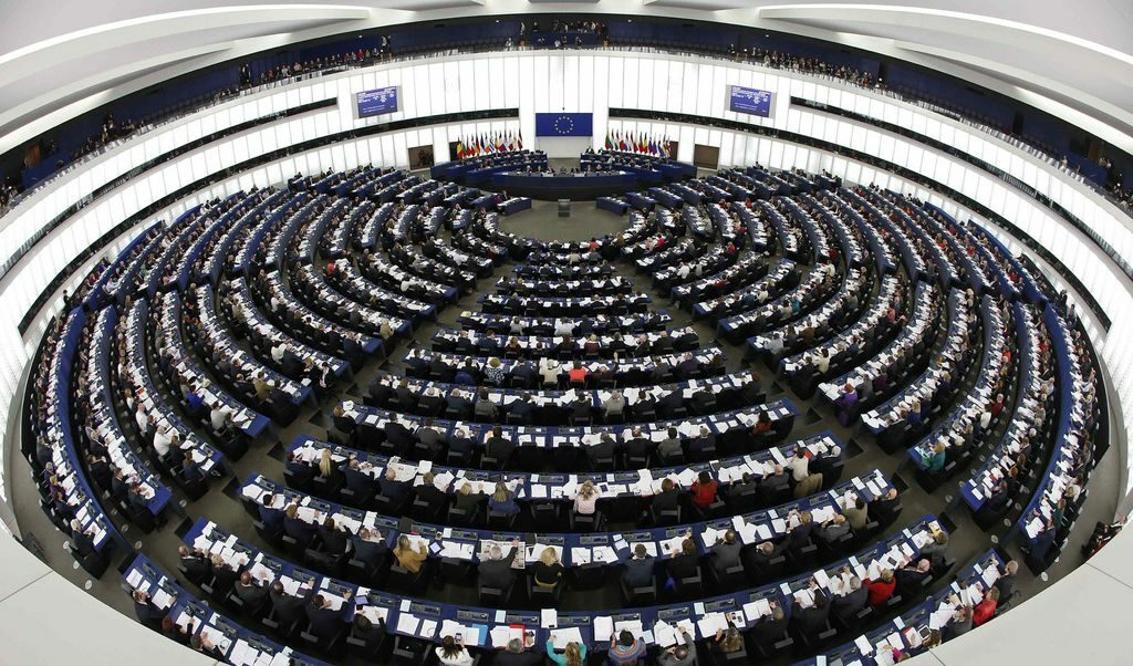 Европарламентът подкрепи три обвързващи цели за климата за 2030 г.