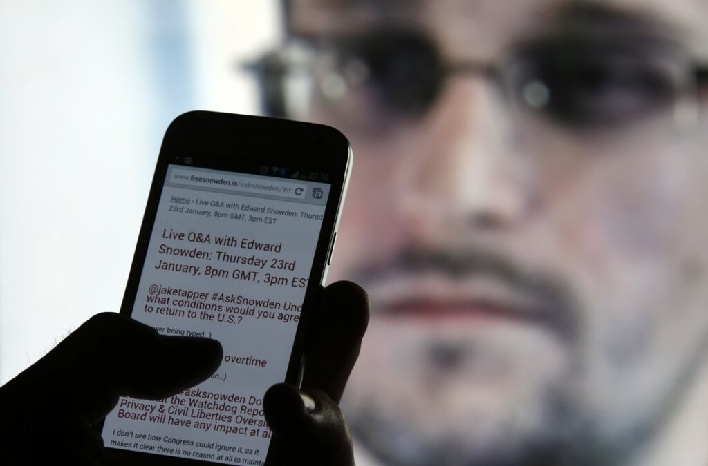 Сноудън използвал най-обикновен софтуер, за да се сдобие с тайните на NSA