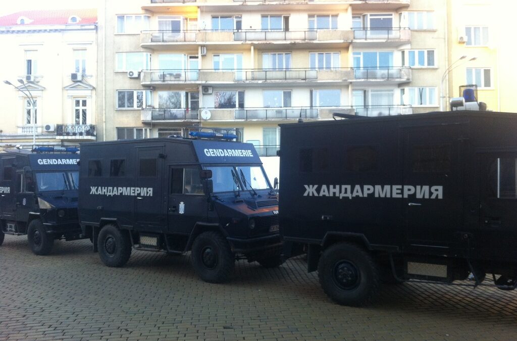 Забраненият Луковмарш струпа полицаи и шестващи в центъра на София (обобщение)
