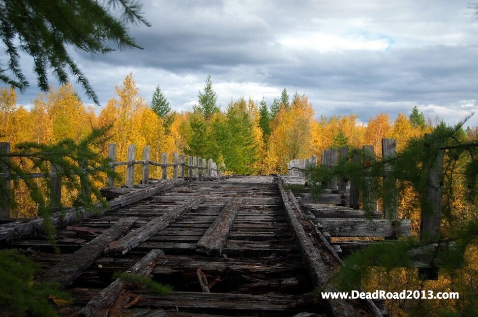 По пътя Снимките са от сайта на проекта <a href="http://www.deadroad2013.com/" target="_blank">Deadroad2013.com</a>. Публикуваме ги с разрешение на Томаш Гживачевски. По пътя Снимките са от сайта на проекта <a href="http://www.deadroad2013.com/" target="_blank">Deadroad2013.com</a>. Публикуваме ги с разрешение на Томаш Гживачевски.