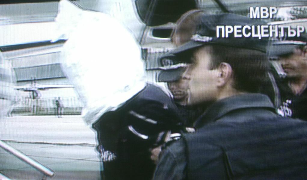 Сретен Йоцич при екстрадирането му от България през 2002г.