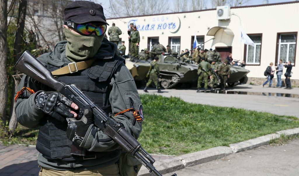 Въоръжени проруски сепаратисти в Славянск.