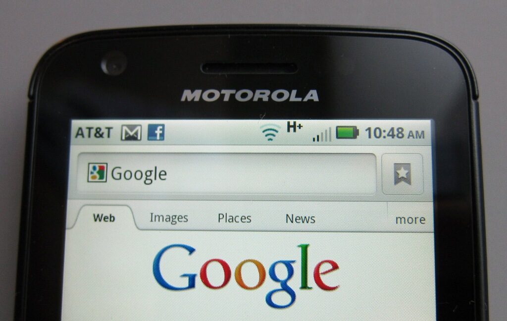 Адвокат обяви, че Google използва Android за налагане на монопол в онлайн търсенето