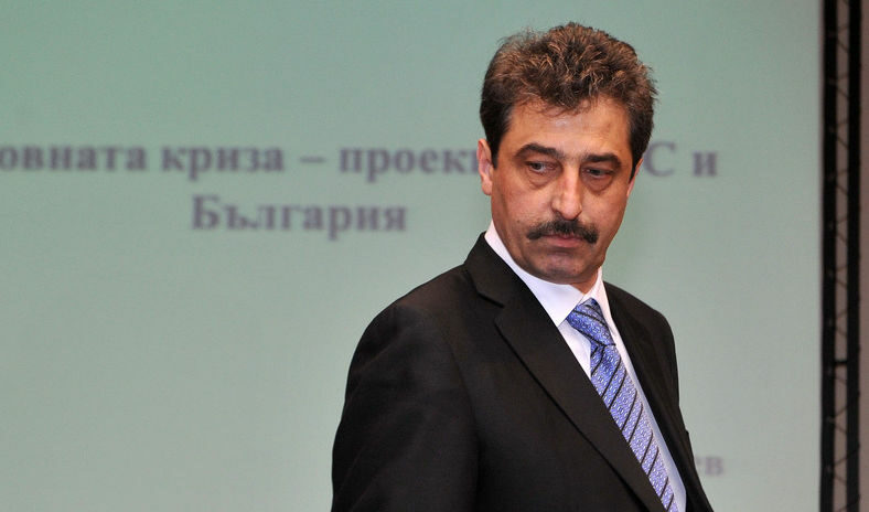 Лекция на Цветан Василев в УНСС