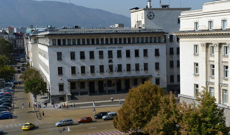 БНБ намалява лихвите по депозити в КТБ на среднопазарните нива от утре