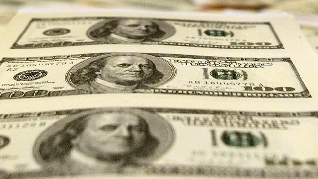 САЩ вървят към рекордно нисък бюджетен дефицит