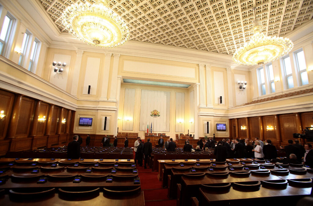 Очаквано ГЕРБ провали заседанието на парламента