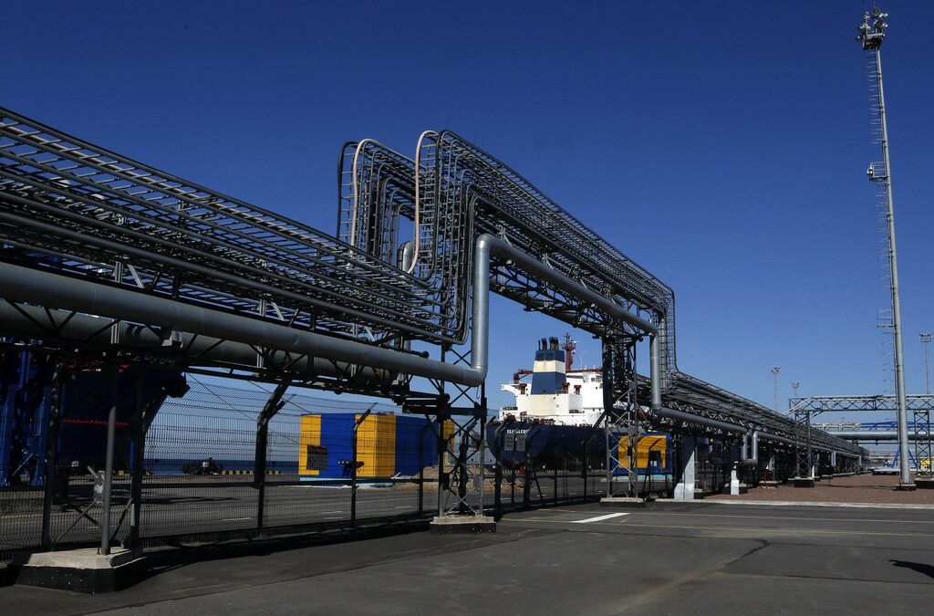 САЩ изолират Русия от технологии за фракинг и добив на петрол и газ
