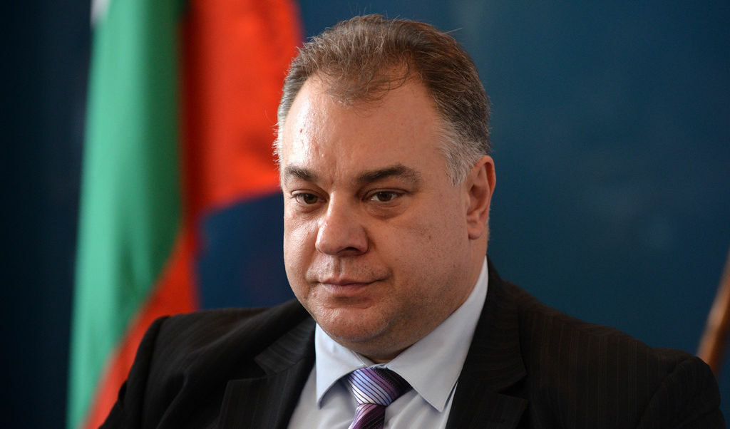 Министър Мирослав Ненков