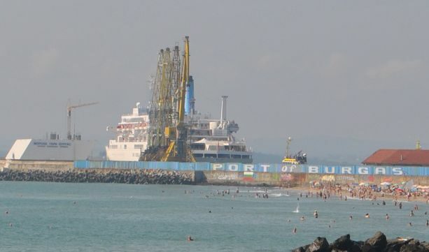 Служебният министър на транспорта върна стария директор на пристанище Бургас Служебният министър на транспорта върна стария директор на пристанище Бургас