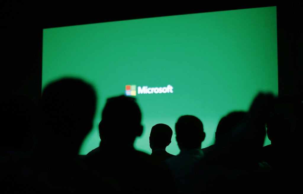 Microsoft преговаря за придобиването на компанията, създала Minecraft
