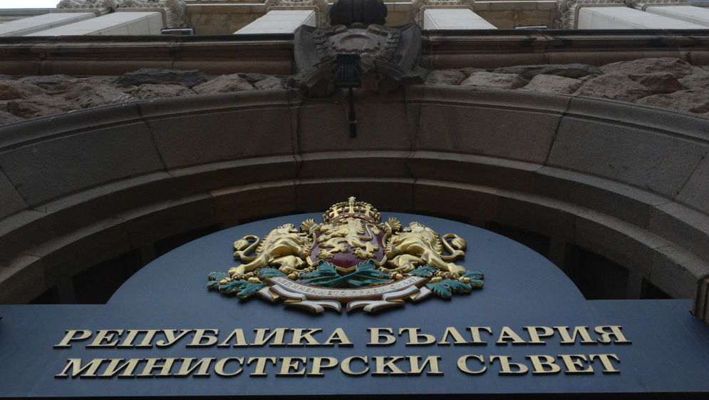 Най-драстичните чистки на кабинета "Орешарски" са били във външното, в земеделското и във вътрешното министерство