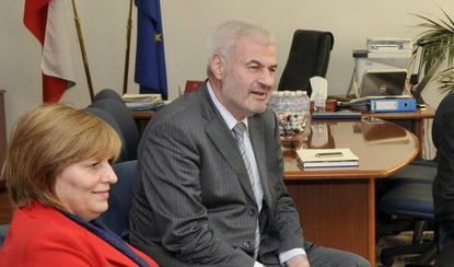 Дясната ръка на Мариана Георгиева Николай Боршуков е бил отстранен от борда на НСБ ЕАД Дясната ръка на Мариана Георгиева Николай Боршуков е бил отстранен от борда на НСБ ЕАД