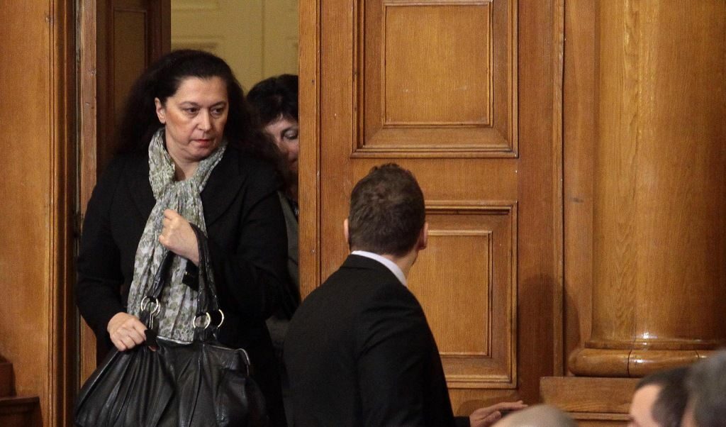 Управителят на НЗОК Румяна Тодорова присъства на обсъждането в парламента Управителят на НЗОК Румяна Тодорова присъства на обсъждането в парламента