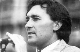 Николай Слатински на първия свободен митинг в Перник Николай Слатински на първия свободен митинг в Перник