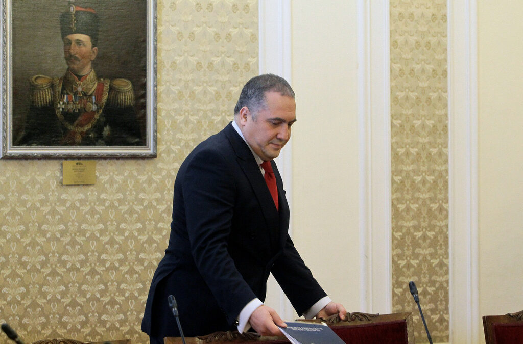 Слави Бинев