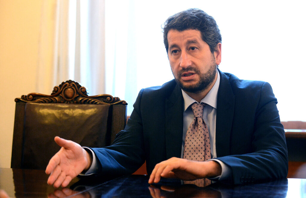 Правосъдният министър обмисля да отнеме контрола на ВСС над софтуера за разпределение на делата
