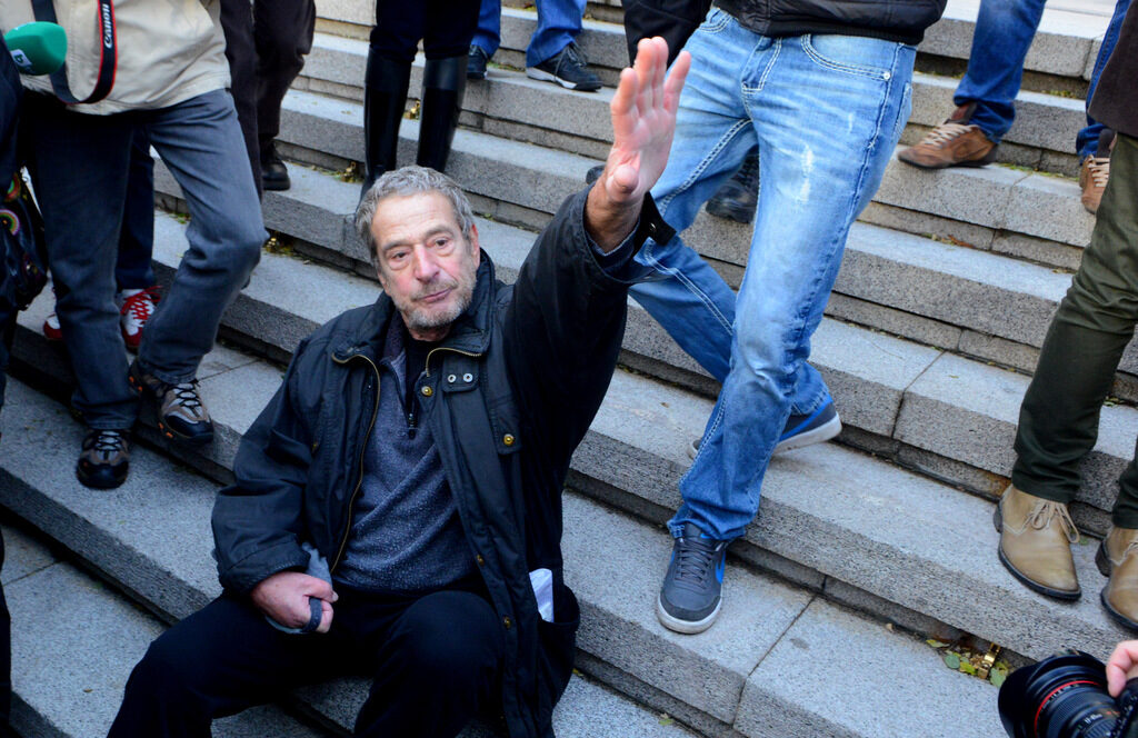 Защо Бинев да си ходи, мотивите на Йосиф Сърчаджиев