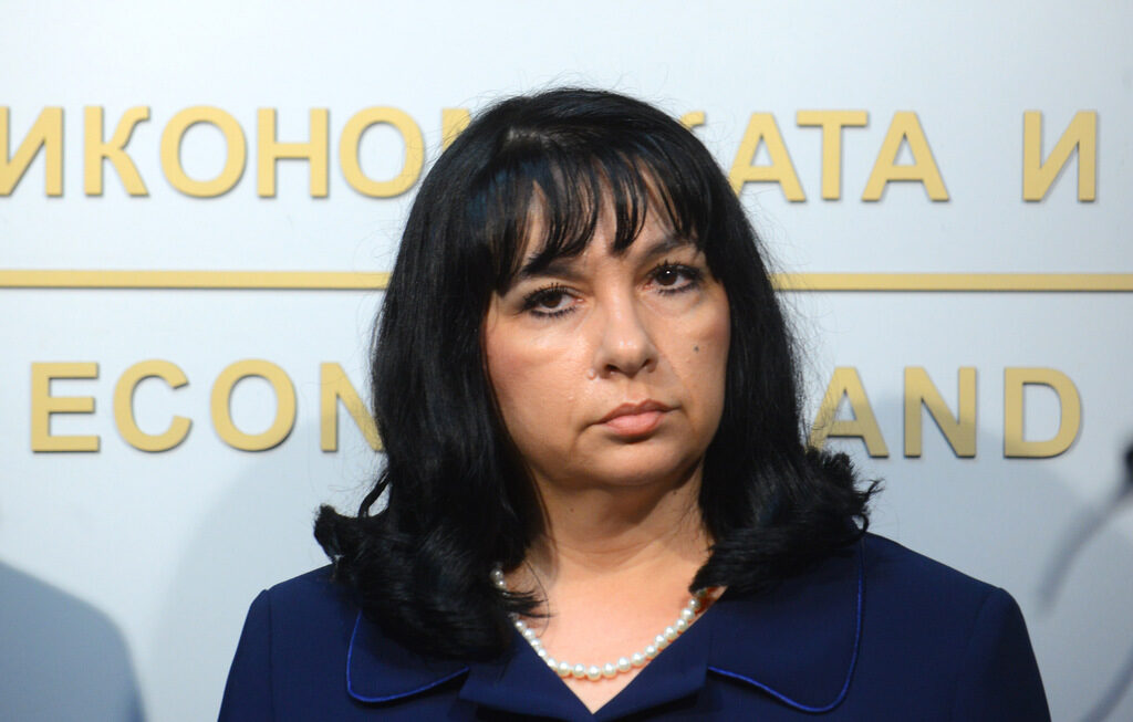 Теменужка Петкова, министър на енергетиката.
