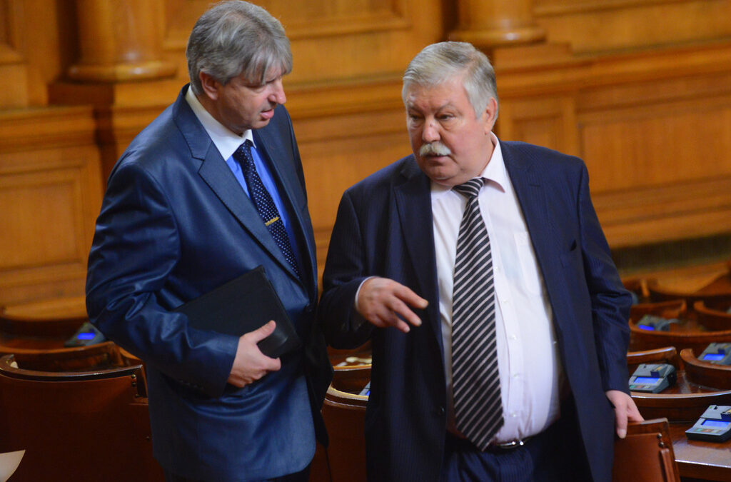 Правителството обмисля "здравна амнистия" за гражданите с минимален доход
