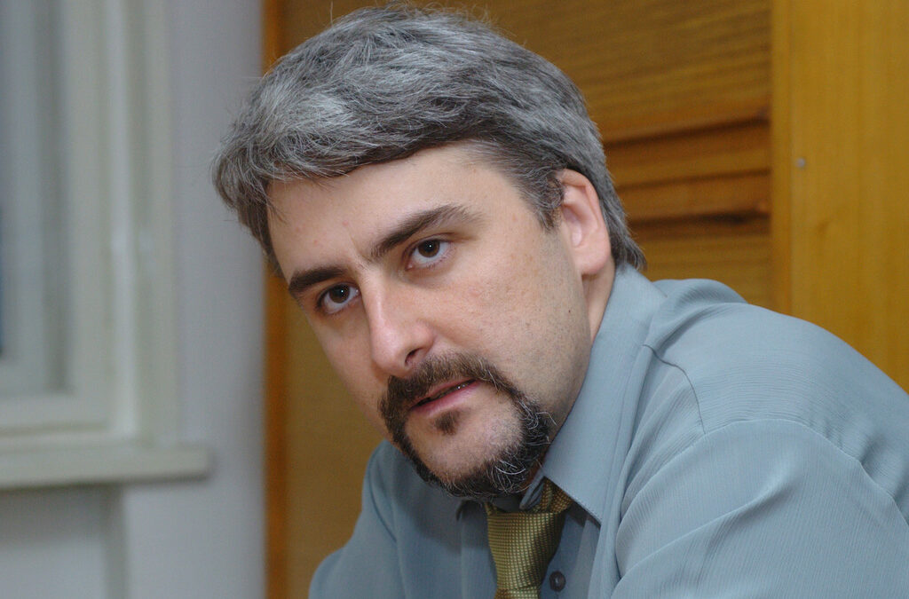 Александър Кашъмов е новият председател на Националната комисия по журналистическа етика Александър Кашъмов е новият председател на Националната комисия по журналистическа етика