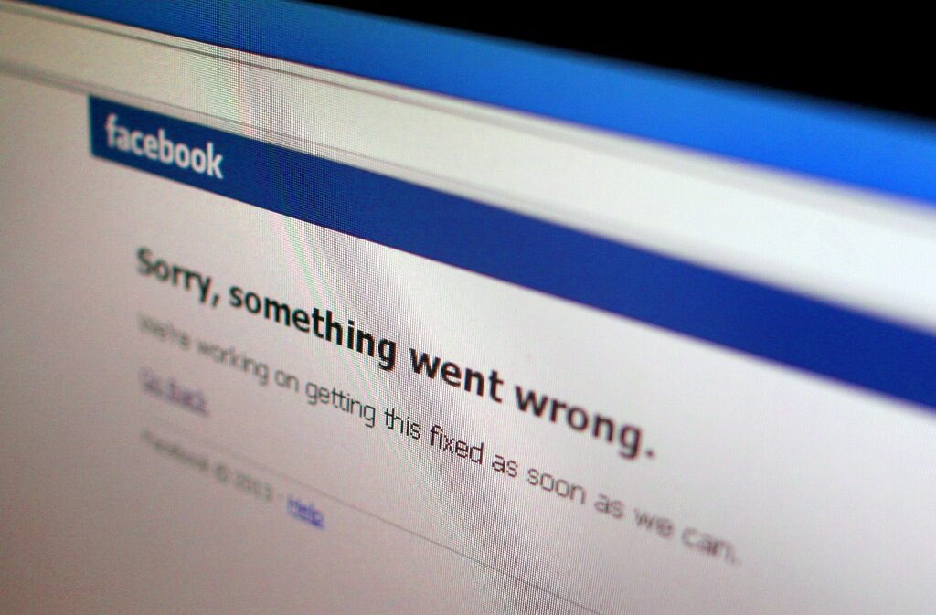 Хакерска група пое отговорността за сривовете на Facebook и останалите социални мрежи (обновена)