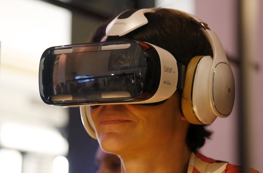 Oculus VR и Samsung ще продават масово очила за виртуална реалност