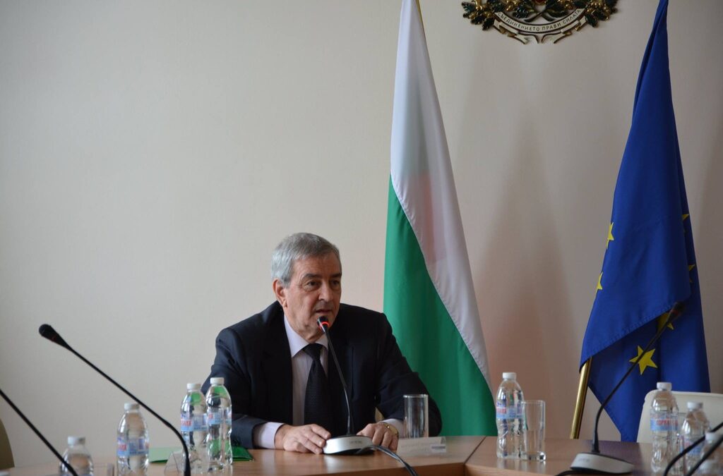 Николай Николов