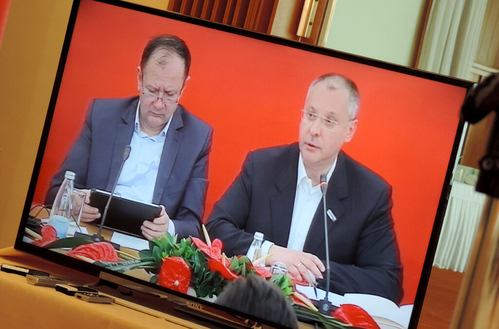 Михаил Миков и Сергей Станишев на семинара на БСП във Варна