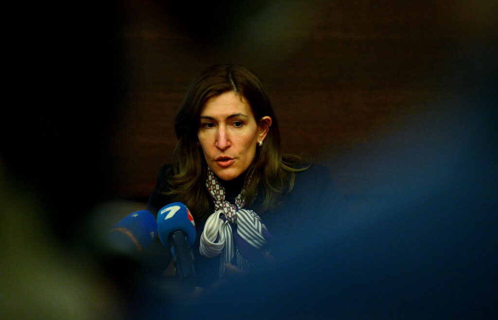 Николина Ангелкова