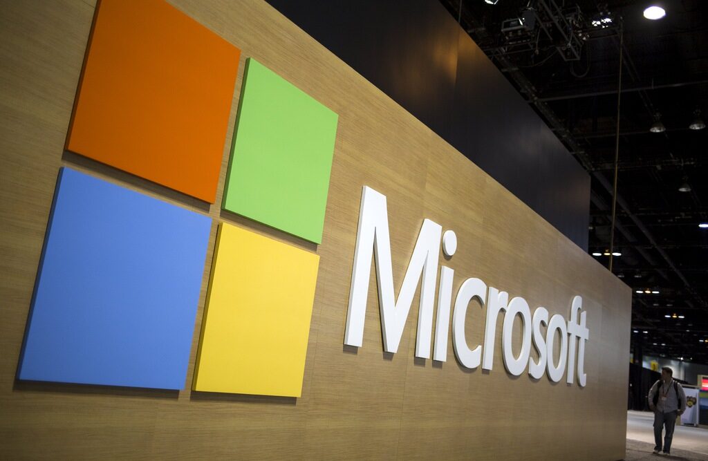 Microsoft разработва два нови смартфона от висок клас