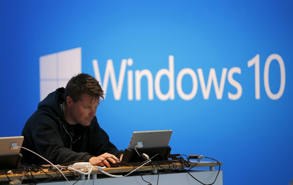 Microsoft очаква 1 млрд. устройства да използват Windows 10