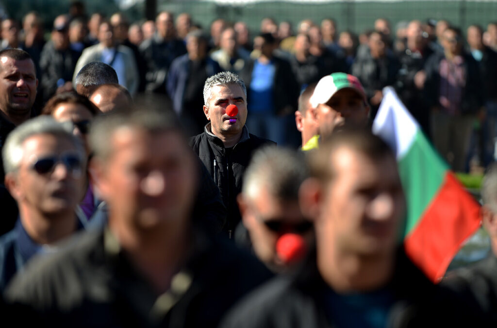 Полицейските синдикати не изключват да се стигне до протести. Полицейските синдикати не изключват да се стигне до протести.