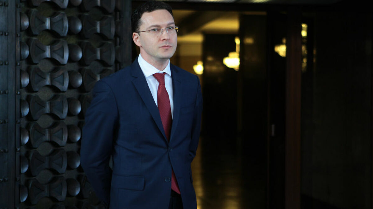 Даниел Митов