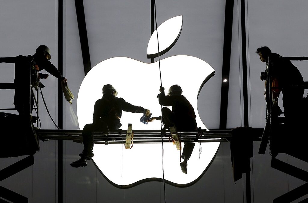 Автомобилът е най-доброто определение за мобилно устройство, смятат в Apple