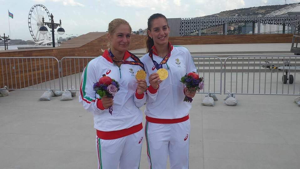 Сестрите Габриела и Стефани Стоеви победиха с 2:0 Екатерина Болотова и Евгения Косецкая от Русия