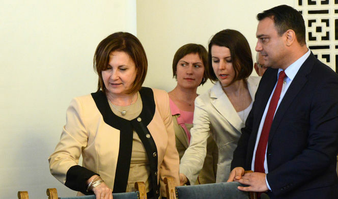 Ще има наказания заради бездействието на полицаи срещу джебчийството във Варна, увери министър Бъчварова Ще има наказания заради бездействието на полицаи срещу джебчийството във Варна, увери министър Бъчварова