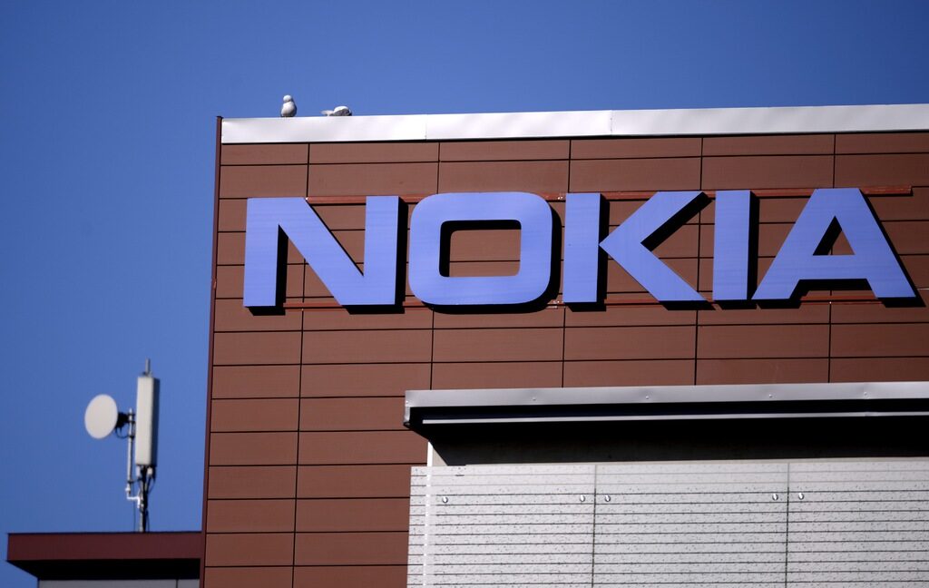 Еврокомисията одобри купуването на Alcatel-Lucent от Nokia Еврокомисията одобри купуването на Alcatel-Lucent от Nokia