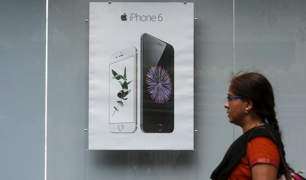 Китайската полиция разби фабрика, произвела над 41 хил. фалшиви iPhone