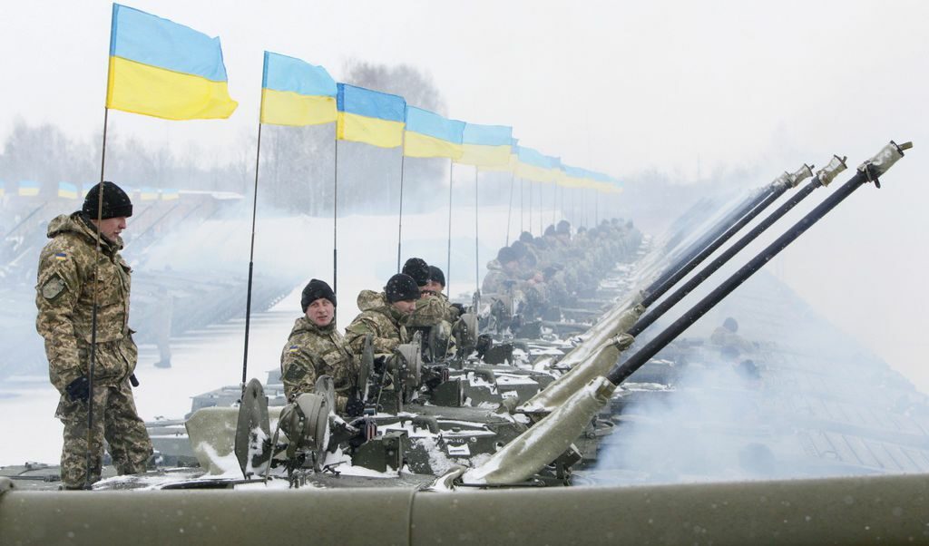 Пушки и гащи - украинската армия е спъвана от бюрокрацията