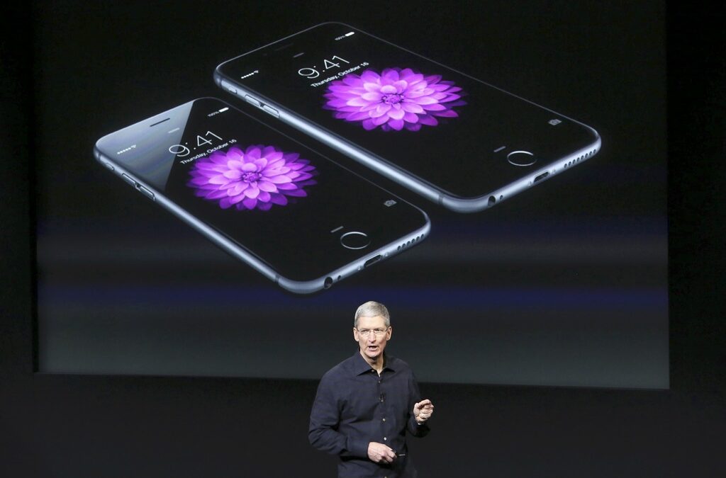Зловреден код заразява отключени iPhone-и