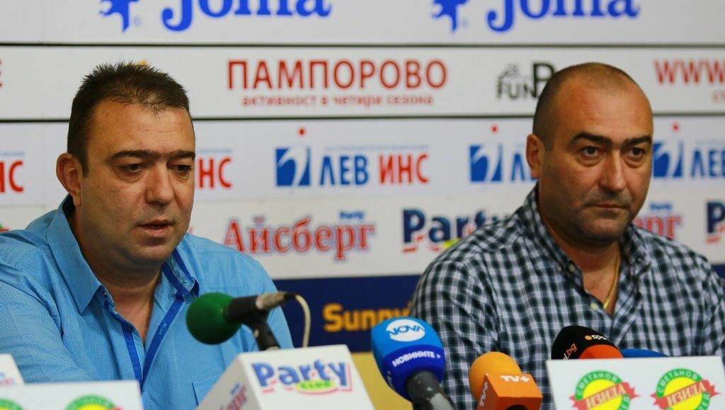 Людмил (вляво) и Найден Найденови заявиха, че клубът ще следва досегашната си политика<br />